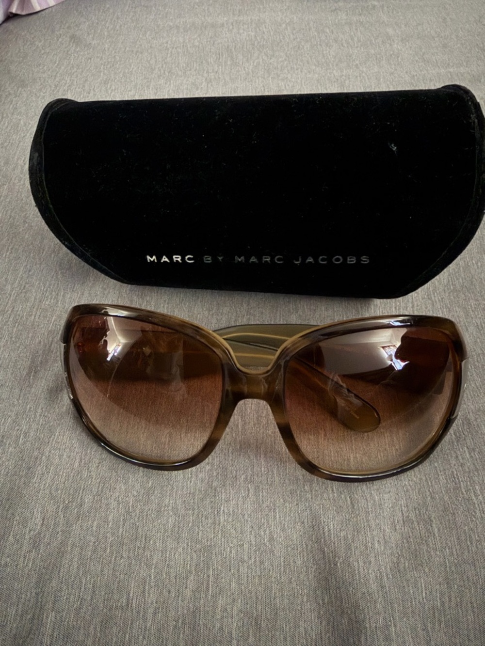 Marc by Marc Jacobs Brown Gradient Oversized Women's Sunglasses with Case